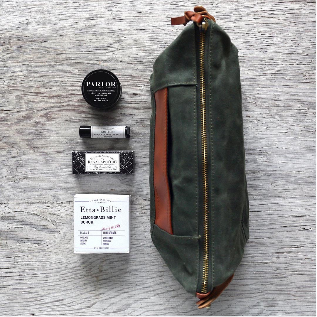 FOXTAIL DOPP KIT IN OLIVE