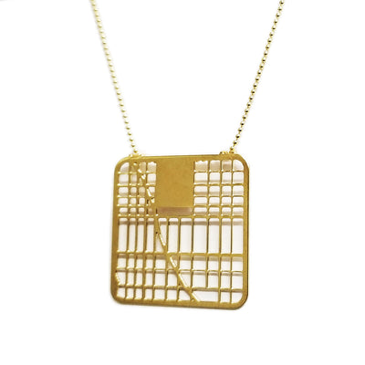 NEW YORK 24K MAP NECKLACE